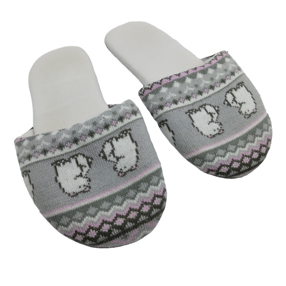 Justice Other - 🍒 Justice Slippers Size M 6-7 Gray and White Polar Bear Graphics